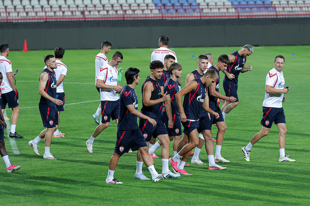 Važan adut Crvene zvezde napustio trening! (Foto)