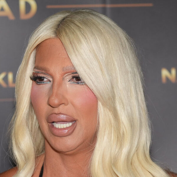 JELENA KARLEUŠA UŽIVO U EMISIJI ZAPRETILA OVOM POZNATOM ČOVEKU! Nakon njenih reči u studiju ZAVLADAO MUK! (VIDEO)