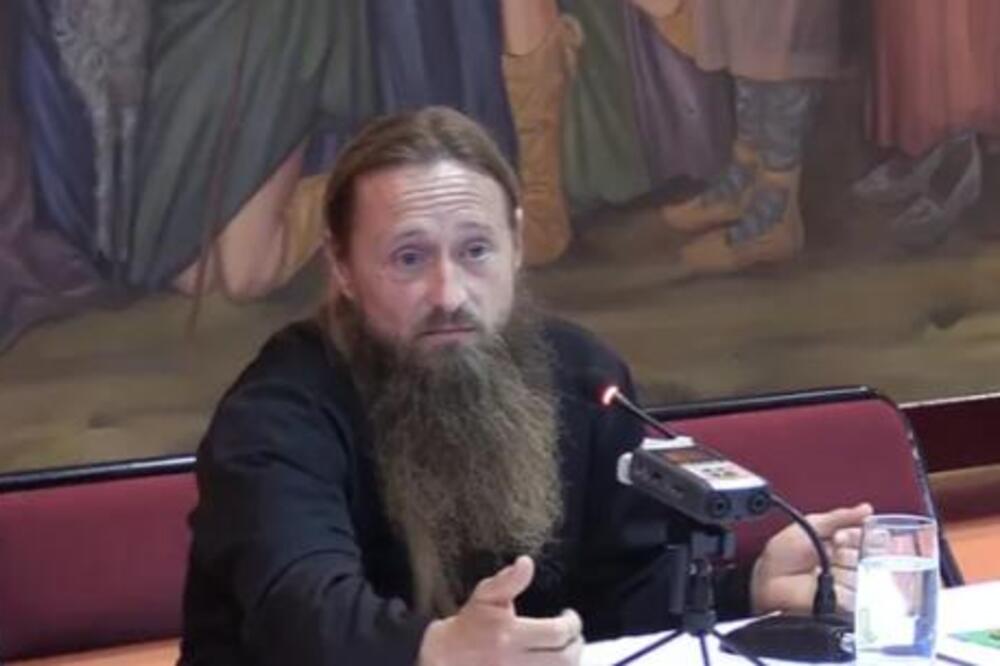 "Iguman Manastira Nimnik radi programe za kladionice" Pojavio se šokantan snimak, a sada se oglasio i on (VIDEO)