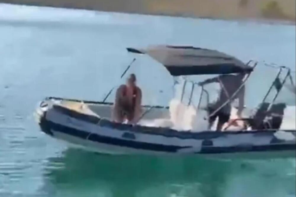 "DOĐI OVAMO, MAJMUNE!" Snimak iz Hrvatske šokirao region! Žena psovala Boga i urlala na ljude sve zbog... (VIDEO)