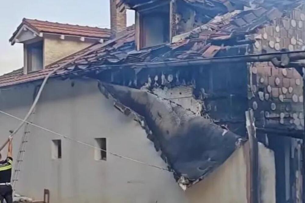 IZGORELA SRPSKA SVETINJA! Vatrena stihija progutala konak manastira o čijem ČUDU SA IKONIMA zna ceo svet! (VIDEO)