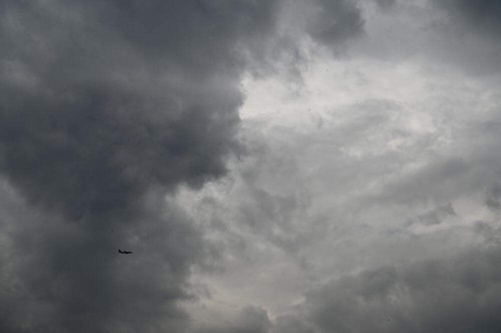 Akcija iz vazduha nemoguća! Oluja otežava potragu za nestalim avionom u Hrvatskoj, oglasila se Civilna zaštita