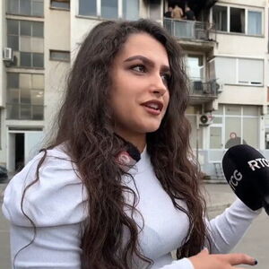 MILICA JE HEROJ O KOM BRUJI REGION! Telefonom razbila zaštitno staklo, uletela u stan i SPASILA ČOVEKA IZ POŽARA!