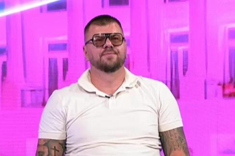 JANJUŠ PRED MILIONIMA OTKRIO DA LI JE VIŠE VOLEO MAJU ILI ANELI: Jednoj neće biti dobro KADA OVO ČUJE!