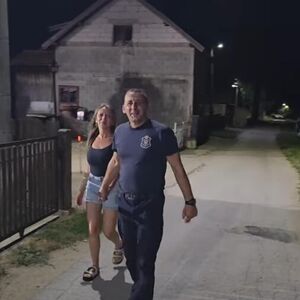 VRATIO SE IZ UŽARENOG PAKLA, A ONDA SU USLEDILE SUZE: Meštani Volujca dočekali svog heroja, prizor rasplakao Srbiju