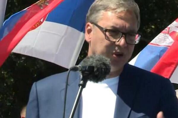 Vučić je upravo otkrio, povećanje penzija stiže već ove godine: Penzioneri dobijaju i dodatnih 6000 dinara