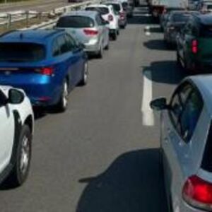 KILOMETARSKE KOLONE NA AUTO-PUTU KA NIŠU: Težak udes napravio KOLAPS! (FOTO)