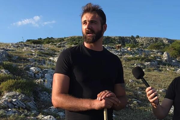 FILIP SE VRATIO U DEDOVINU SA ŽENOM I DECOM NAKON 12 GODINA ŽIVOTA U NEMAČKOJ! Otkrio zašto je bio DUBOKO NESREĆAN