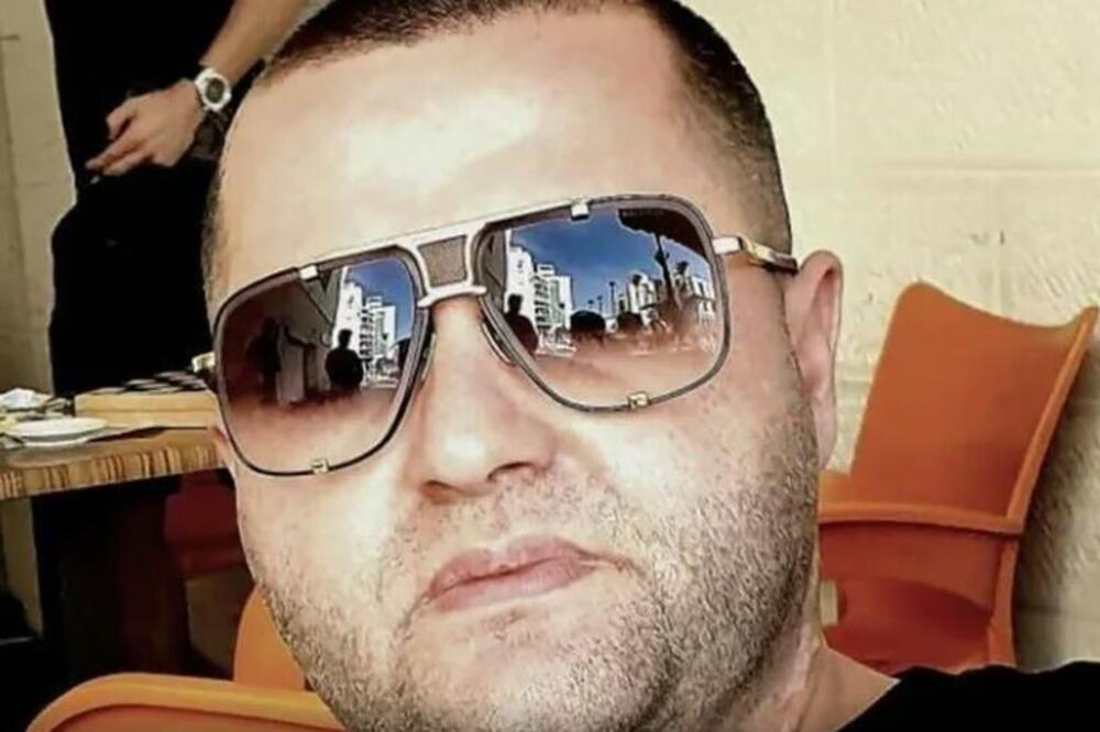 UBIJEN ŠEF MAFIJE NA BENZINSKOJ PUMPI: Kamere sve snimile, napadač nosio hiperrealističnu masku, uzeo pištolj pa...