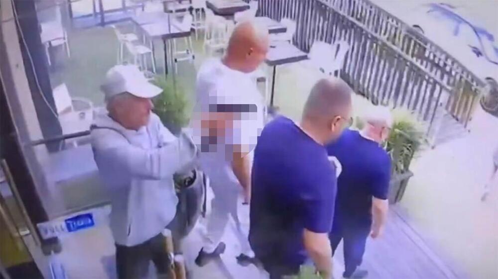 JEZIVO UBISTVO JEDNOG OD NAJGORIH KRIMINALACA U ZEMLJI: Prišao mu s leđa i sasuo mu metke u glavu! (VIDEO)