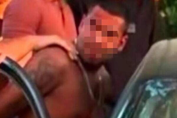 OVO JE VOZAČ (26) KOJI JE VOZIO BEZ DOZVOLE PA POKOSIO PORODICU U KRALJEVU: Devojčica podlegla povredama (FOTO)