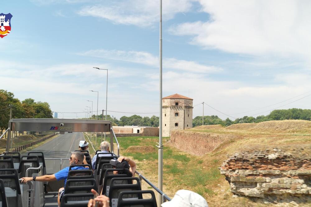UPOZNAJTE BEOGRAD IZ NOVE PERSPEKTIVE: Panoramska tura &bdquo;Beograd vaš domaćin&ldquo;