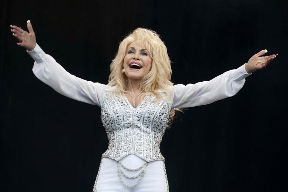 Doli Parton pred smrt otkrila da je imala teške zdravstvene probleme! Brinula o suprugu koji je umirao, pa...