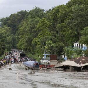 SPASIOCI U TRCI SA VREMENOM! Radnici zarobljeni u tunelima hidroelektrana u Nepalu, bilans katastrofe sve veći