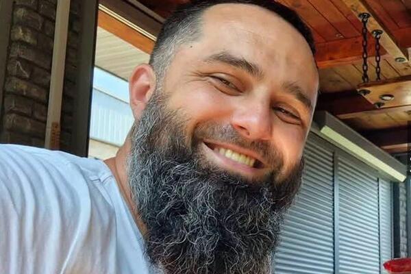 Otac troje dece umro nakon uboda pčele! Dobio tešku alergijsku reakciju, tragedija u srpskom komšiluku!