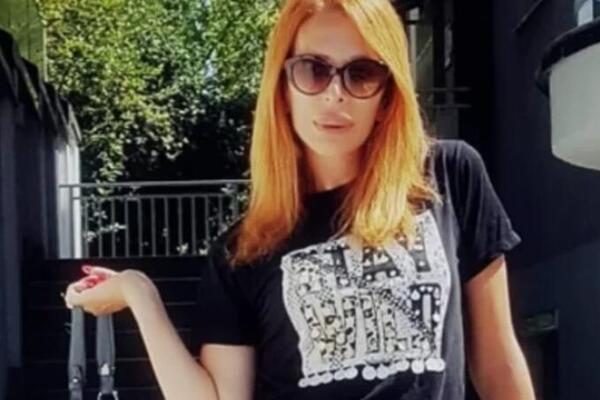 NAŠU PEVAJČICU MAJKA IZBACILA IZ KUĆE: Mnogi ne znaju da je promenila pol 2007, ovako je izgledala kao muško (FOTO)
