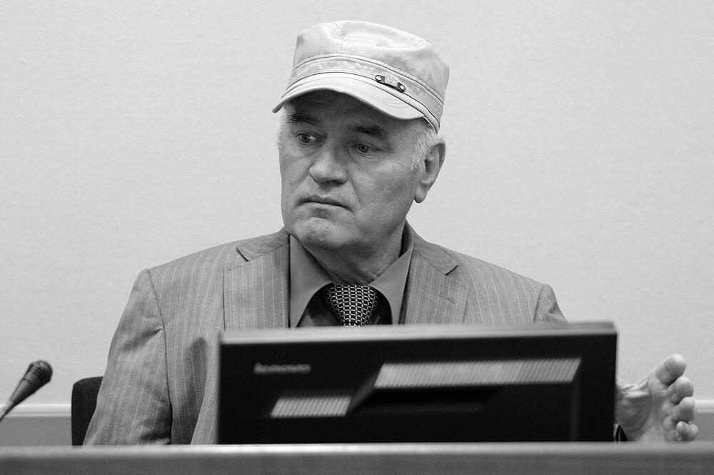 Ratko Mladić je nakon ovih simptoma ostao nepokretan i jedva govorio: Poslednji moždani udar jedva preživeo