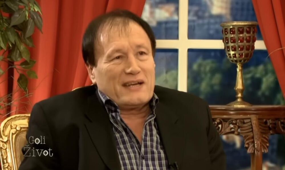 Vlada Perović