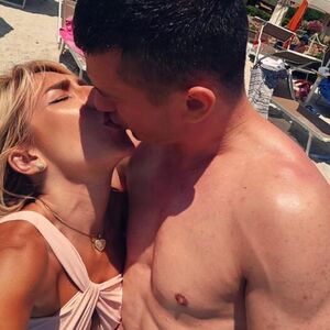 JOVANA JEREMIĆ SNIMA PESMU I SPOT SA NAŠOM NAJPOZNATIJOM PEVAČICOM: "Kupaćemo se u čokoladi"