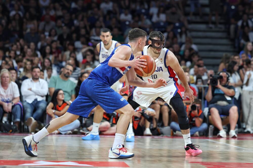 Orlovi demolirali Island u Areni, Srbija sigurno korača ka Mundobasketu! Sjajna uvertira za osvetu Italiji (FOTO)