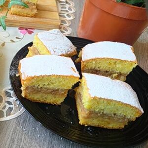 Majstorska poslastica koju ćete obožavati: Baka podelila recept za starinsku pitu sa jabukama, mekana je ko duša