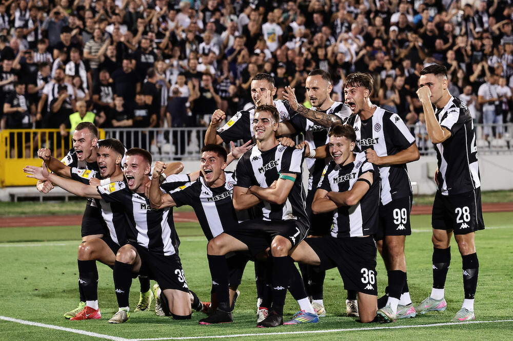 SIMBOLIKA JEDNOG PARTIZANA! Kraj jedne kratke ere: Otišao i tvorac čuvene fotografije, a ostalo ih je...