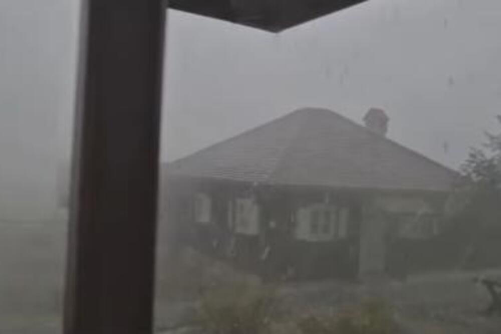 Jako nevreme se približava Balkanu: Moguća pojava strašnog nevremena, meteorolozi digli uzbunu