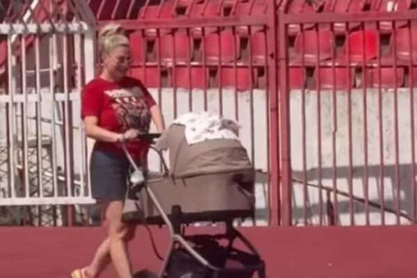 DEA ĐURĐEVIĆ ODVELA BEBU NA MARAKANU! Davala joj mleko na stadionu, šetala je, ali tome nije KRAJ, ljudi u ŠOKU