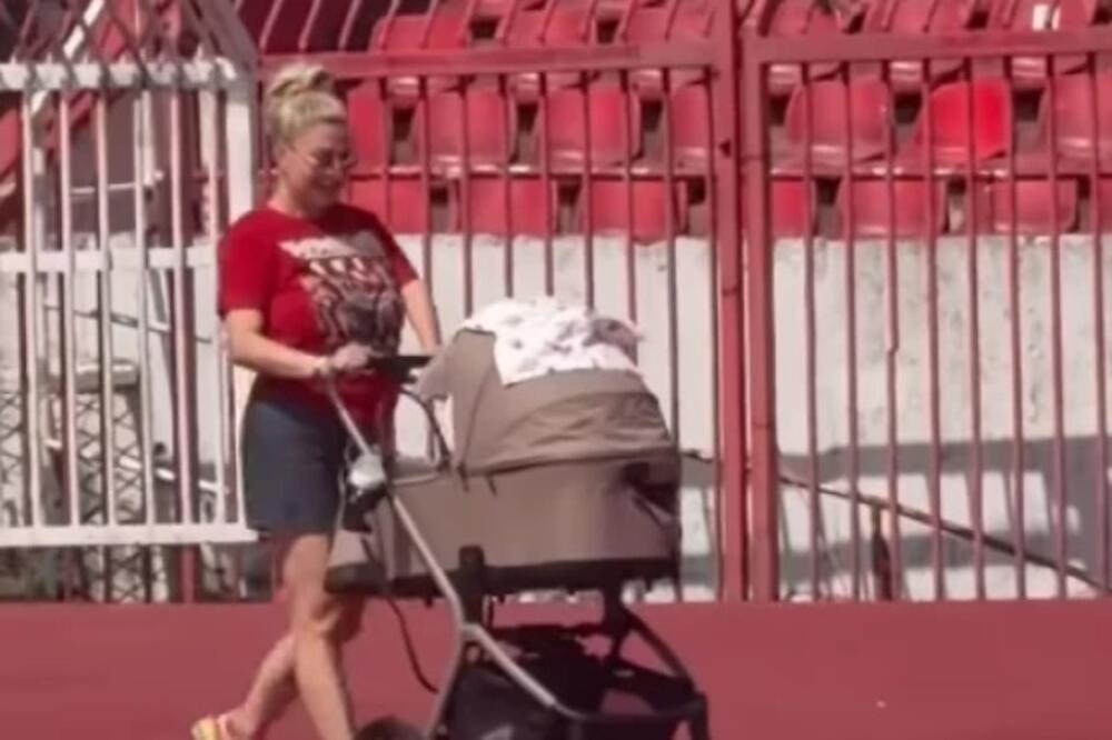 DEA ĐURĐEVIĆ ODVELA BEBU NA MARAKANU! Davala joj mleko na stadionu, šetala je, ali tome nije KRAJ, ljudi u ŠOKU