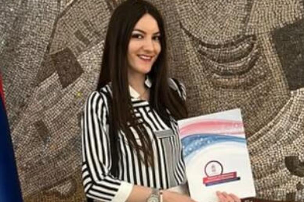 MEDICINSKA SESTRA KRISTINA (24) IZ VALJEVA ZATRUDNELA SA OŽENJENIM LEKAROM OD 60 GODINA: Tražio DNK test, a onda...
