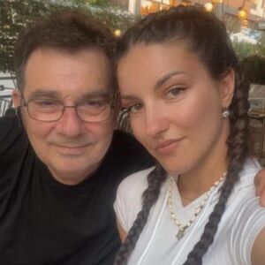 "TI SI KRAVA KOJA NIJE HTELA DA DOJI": Kristina iz Valjeva koja je rodila sina 39 godina starijem IZNELA OPTUŽBE