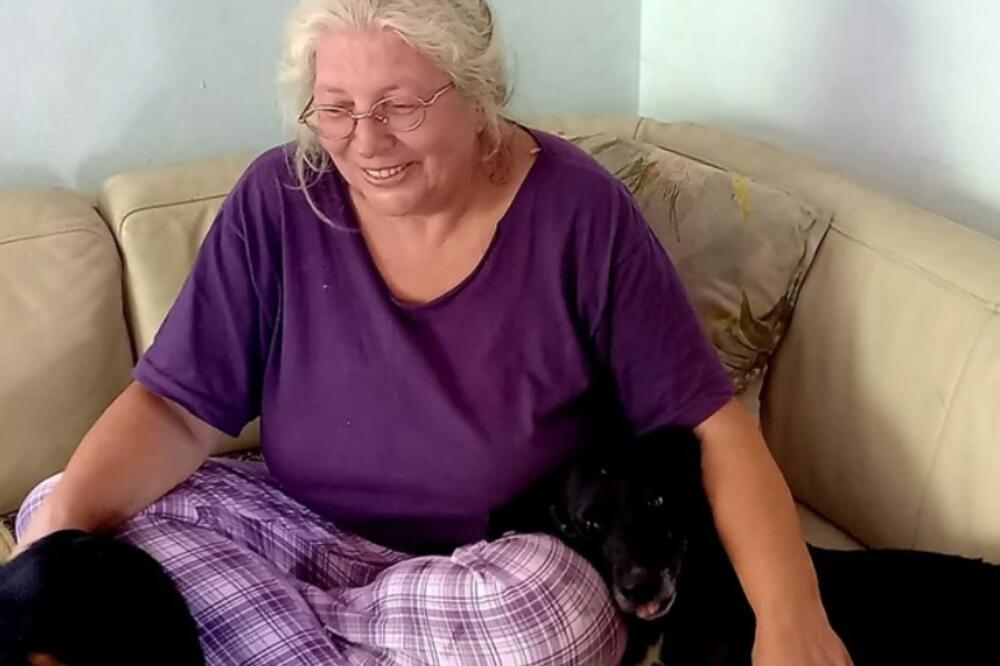 Dinka traži nekoga ko bi BESPLATNO LETOVAO KOD NJE u Šarengradu: Ima samo jedan uslov (FOTO)