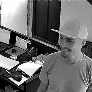 OVO SU ŽRTVE TROSTRUKOG UBISTVA U DANILOVGRADU! Policija traga za ubicom sa strelišta, zemlja na nogama (FOTO)