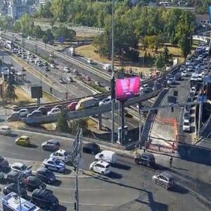 Kolaps u Beogradu od ranog jutra! Na ovim lokacijama vozila bukvalno mile ili stoje, KAO U DOBRA, STARA VREMENA