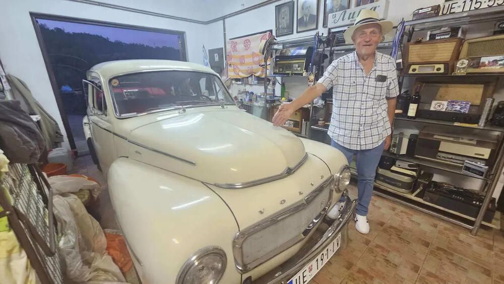 Petar sa svojim oldtajmerom iz 1963. kreće na put od Srbije do Nemačke: Mesto na koje ide odabrao zbog njega! FOTO