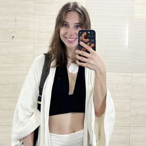 VIKTORIJA SE SA 15 GODINA ZALJUBILA U NASTAVNIKA IVANA, ubrzo se venčali, a onda... Istina je RAZORILA NA KOMADE