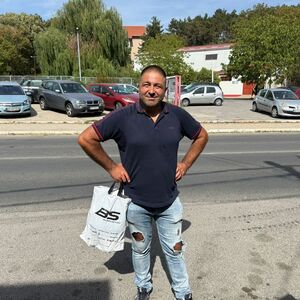 SA NJIM HOĆE DA DELI ŽENE PRED KAMERAMA! Bureka jedva prepoznali, a on ima "PAKLENI PLAN"