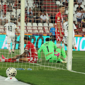 Že pogodio u 1. minutu, Partizan vodi na Marakani!