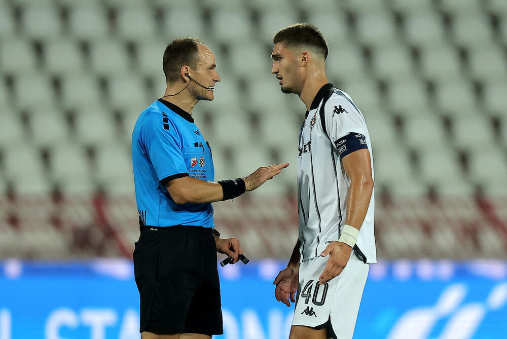BURA NA MREŽAMA SE NE STIŠAVA: Partizan crno na belo dokumentovao grešku sudije i VAR sobe u Pančevu