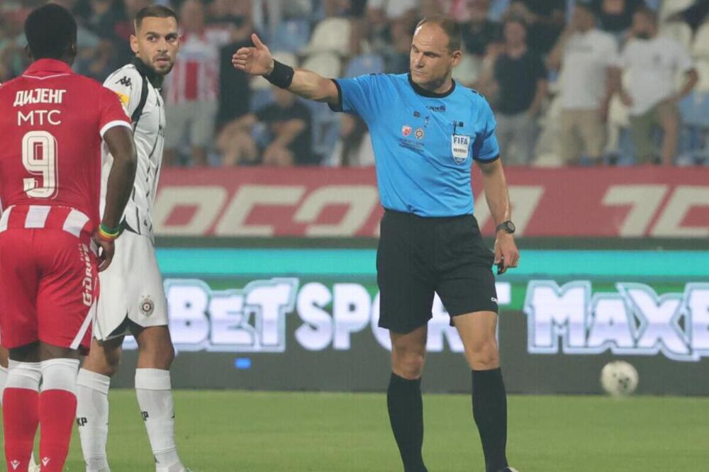 Partizan grmi na sudiju 180. večitog derbija, a UEFA mu dala da prvi put deli pravdu u Ligi šampiona!