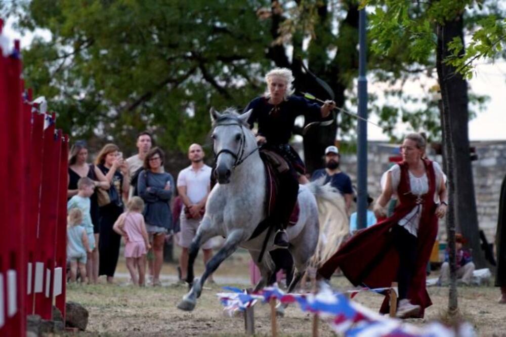 &bdquo;BEOGRADSKO LETO&ldquo;: Viteški festival, mađioničarski trikovi i edukativni sadržaji