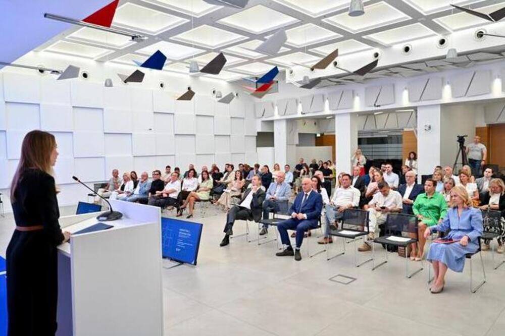 Đedović Handanović na konferenciji &bdquo;Energija kao oslonac rasta": U prvoj smo fazi razvoja nuklearnog programa