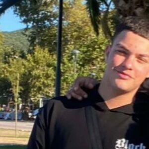 "BILA JE BLEDA, CELA SE TRESLA..." Miki (15) spasao majku, oca i dete u Grčkoj - nije RAZMIŠLJAO NI SEKUNDE