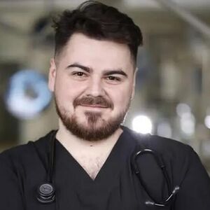 Tek što je diplomirao i postao lekar, umro sa 25 godina: Otišao kod roditelja da proslavi uspeh, usledio je šok