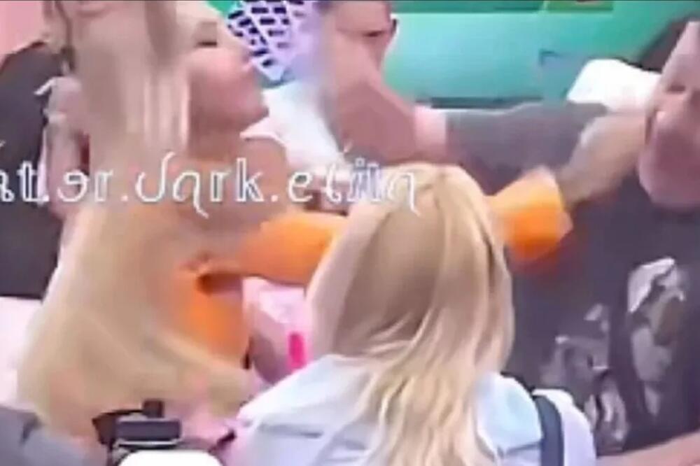 TOTALNA MAKLJAŽA U ŠIMANOVCIMA! Zbog incidenta prekinuta emisija, televizijski prenos zaustavljen, DAVILI SE UŽIVO