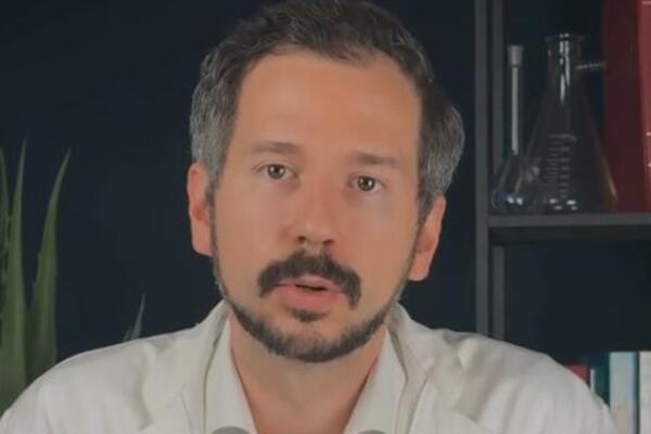 Molekularni biolog otkrio da li je bolje da jedemo jabuke sa ili bez kore! "Za zdravlje creva je..."