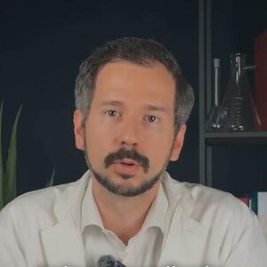 Molekularni biolog otkrio da li je bolje da jedemo jabuke sa ili bez kore! "Za zdravlje creva je..."