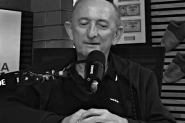 ESTRADA U SUZAMA: Preminuo Siniša Džavić!