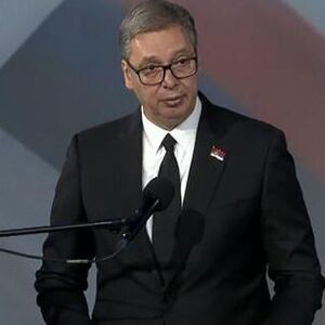 "Danas slavimo naše uskrsnuće i slobodu" Vučić dodeljuje odlikovanja povodom Dana srpskog jedinstva