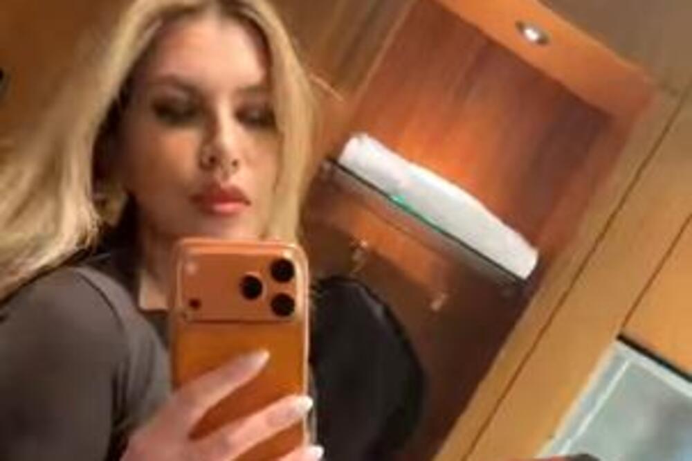KO JE "TAČIJEVA MALA"? Nazivala Srbe POGRDNIM imenima, slavi OVK, nosi vojne uniforme i peva RATNE pesme